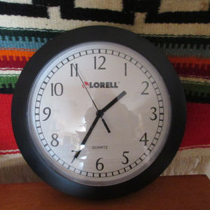 ROUND LORELL WALL MOUNT CLOCK 10" WITH BATTERY